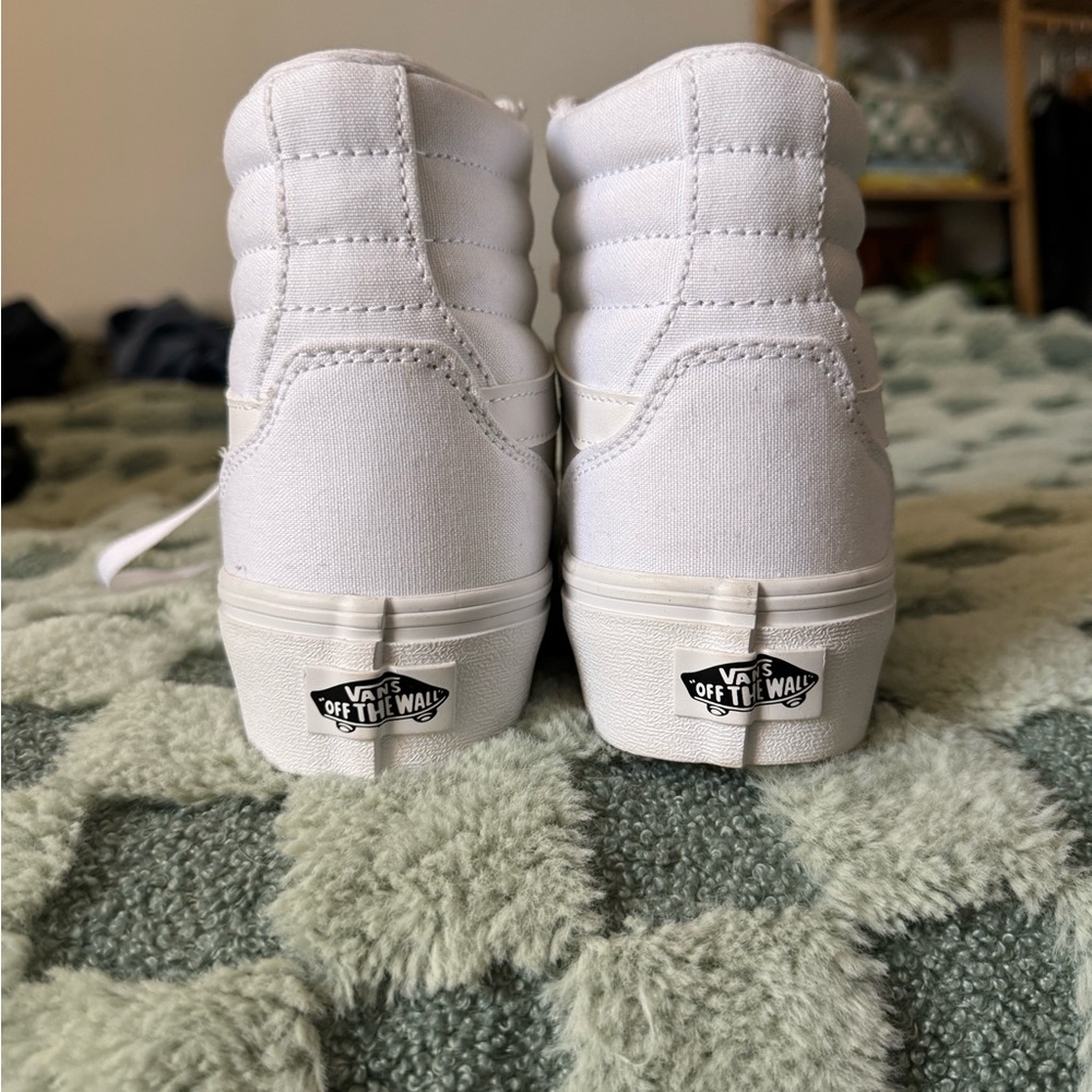 Vans Women's Classic White High-Tops - Picture 6 of 7